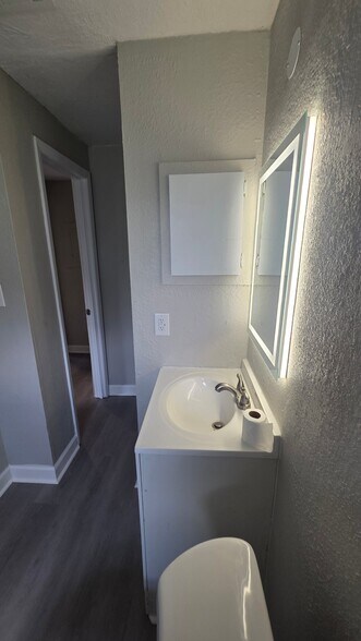 Building Photo - 101 S Forest St