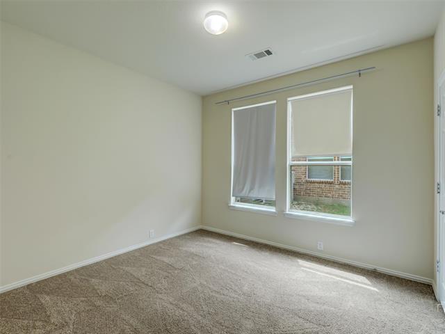 Building Photo - 1041 Crystal Lake Dr