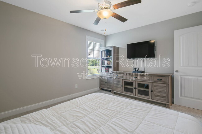 Building Photo - 1408 Friar Rock Cir
