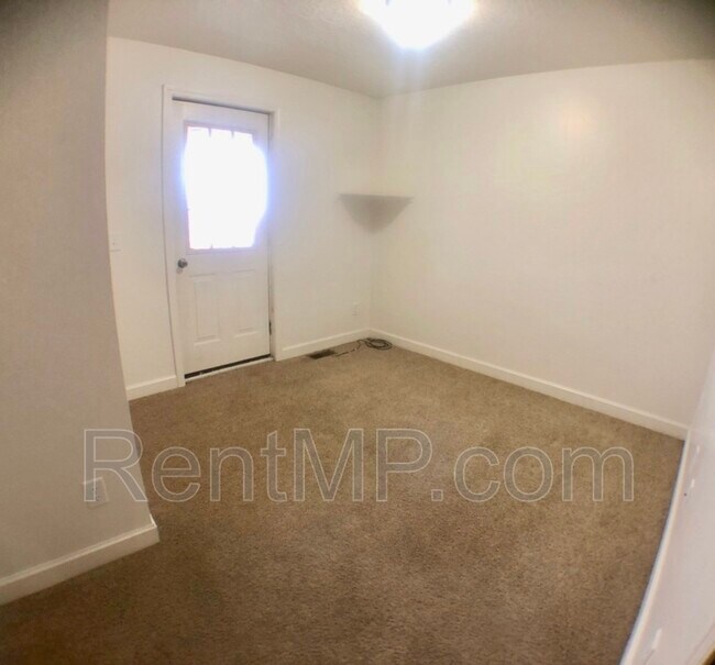 Building Photo - 5306 E Broomfield St
