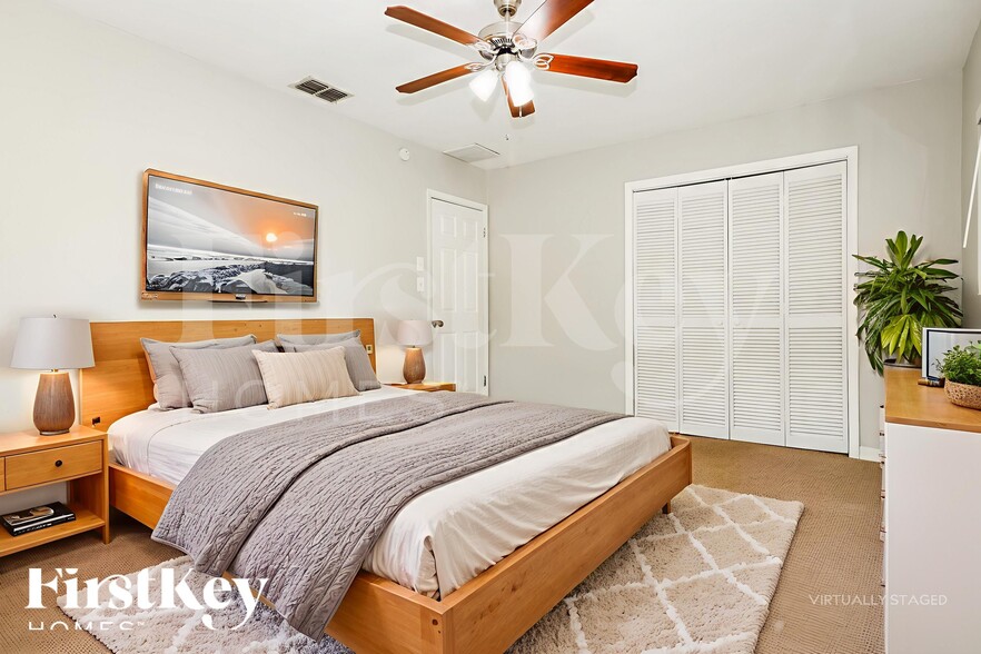 Building Photo - 1429 Satsuma St