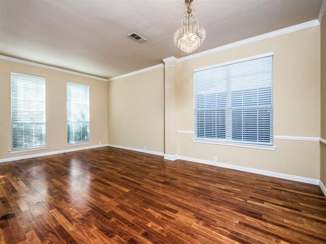 Building Photo - 2337 Ravenhurst Dr