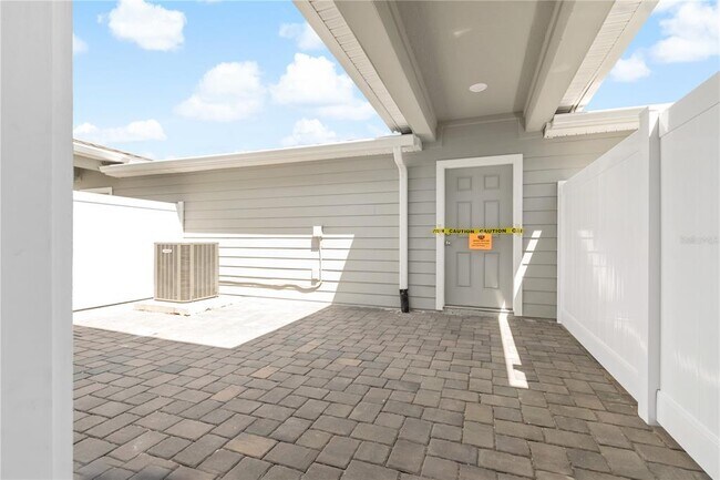 Building Photo - 14213 Sapelo Beach Dr