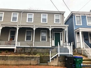 Building Photo - 2617 E Clay St