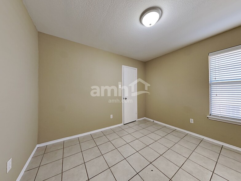 Building Photo - 12440 Silver Mist Trail