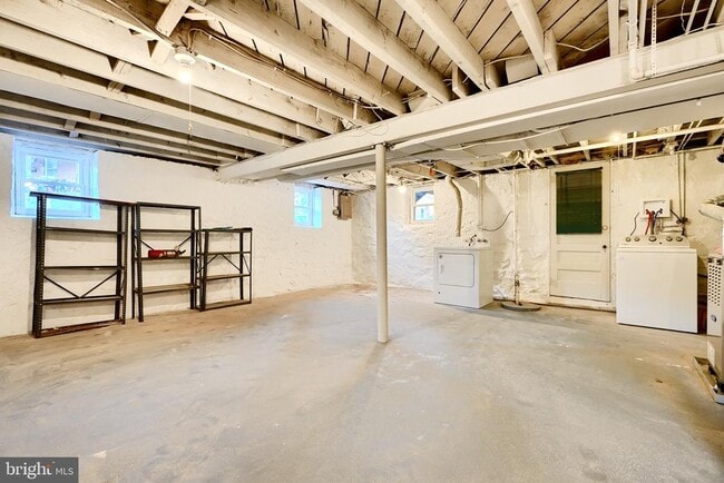 Building Photo - 51 Briarwood Rd