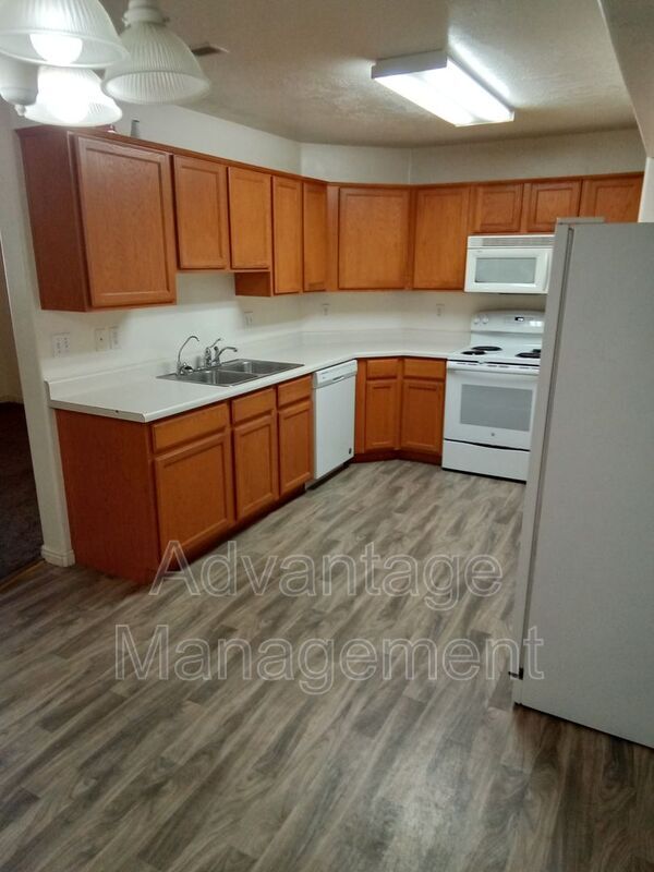 Building Photo - 8083 N Ridge Loop E