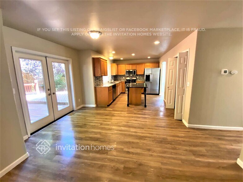 Building Photo - 1601 58th Ave Ct N E