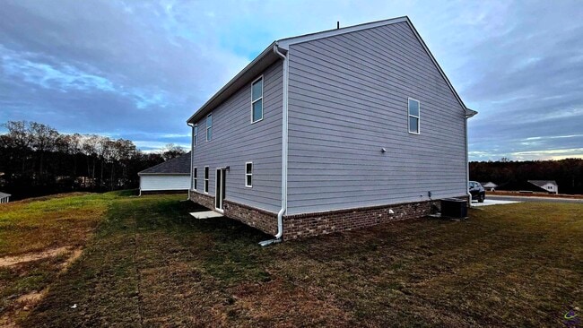 Building Photo - 502 Liberty Hall Dr