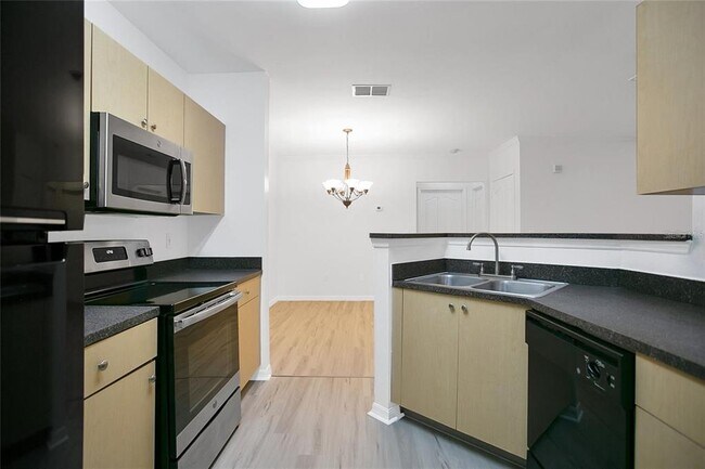 Building Photo - 710 Siena Palm Dr