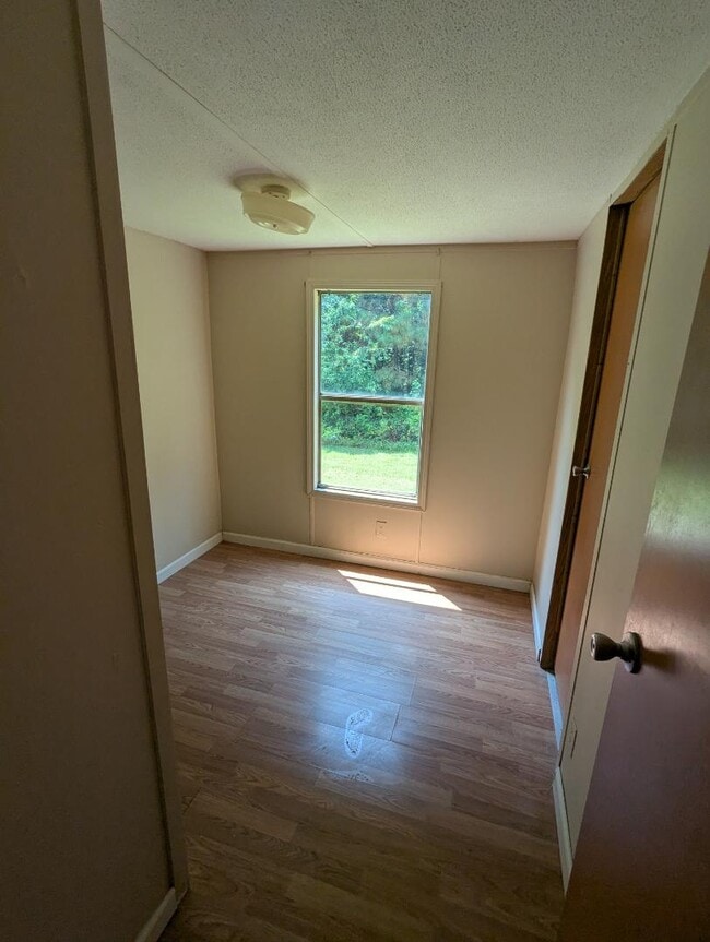 Building Photo - 113 Goheels Dr