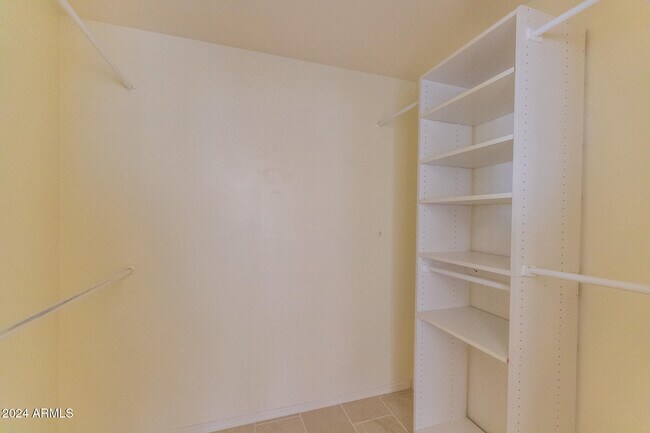 Building Photo - 9013 N 14th St