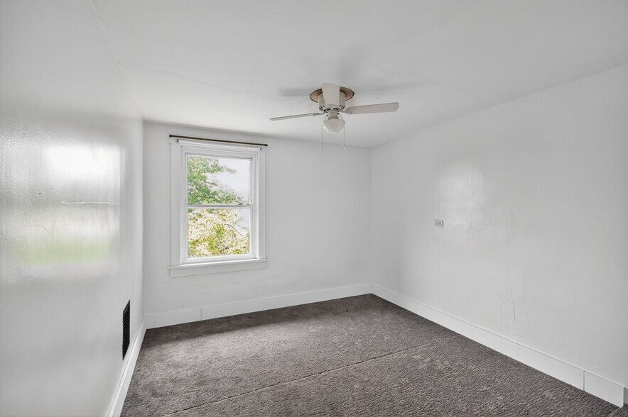 Building Photo - 3016 Grayson Ave