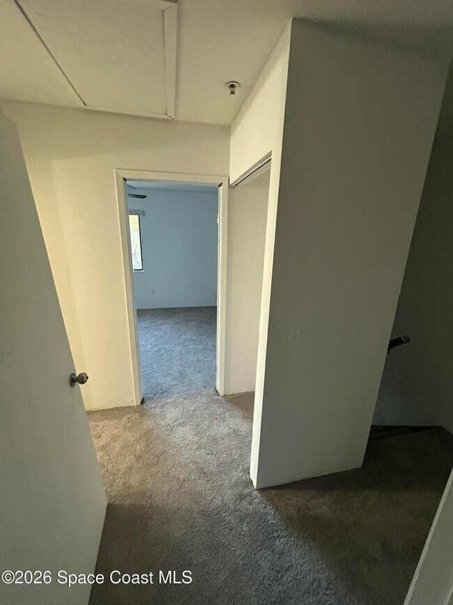 Building Photo - 7801 Maplewood Dr