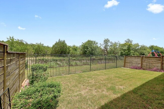 Building Photo - 3651 Sandy Brook Dr