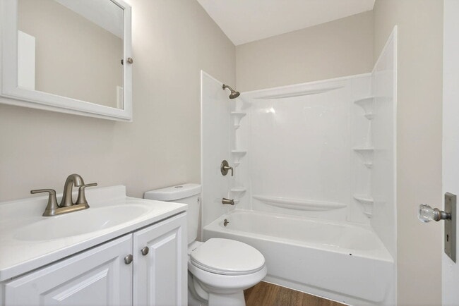 Building Photo - 1930 Stevens Ave