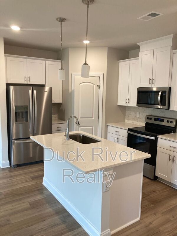 Building Photo - 922 Oak Rdg Ln