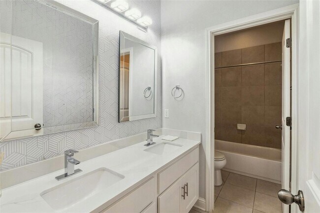 Building Photo - 11813 Quintana Cove