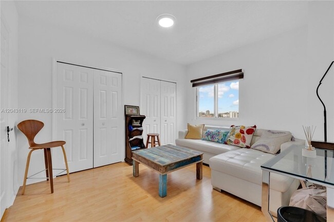 Building Photo - 3500 Coral Wy