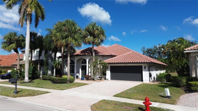 Building Photo - 19754 Dinner Key Dr