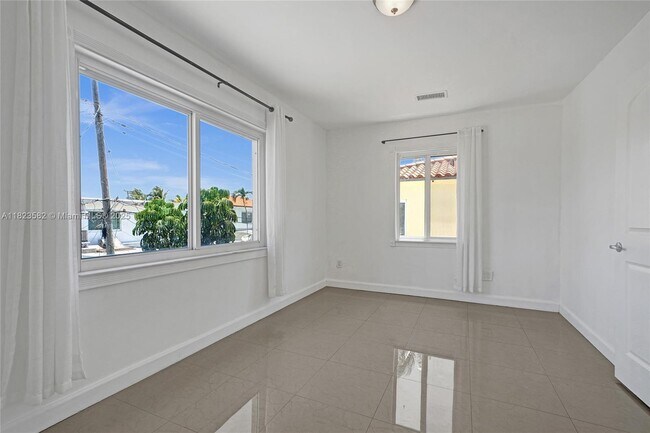 Building Photo - 655 85th St
