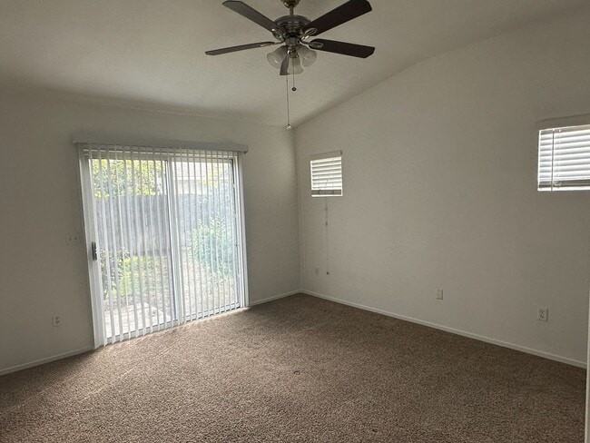 Building Photo - 5415 W Monte Vista Ave