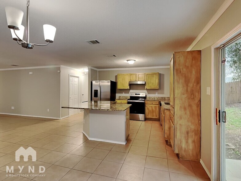 Building Photo - 4908 Thorn Hollow Dr