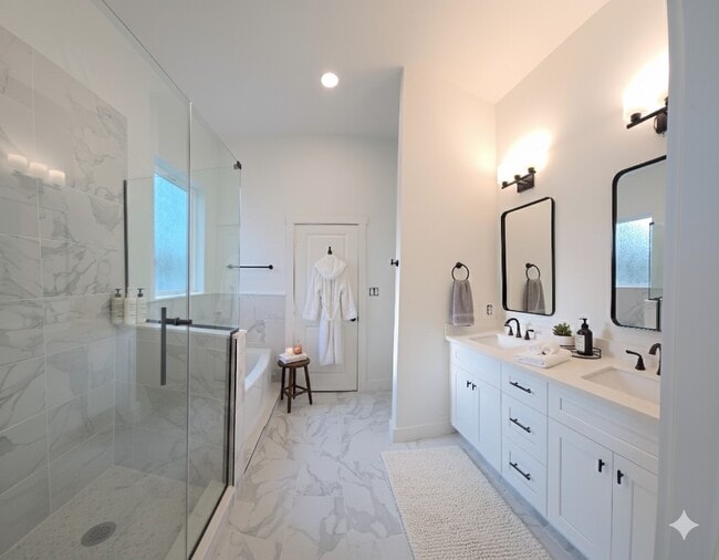 Building Photo - 4922 Hoover St