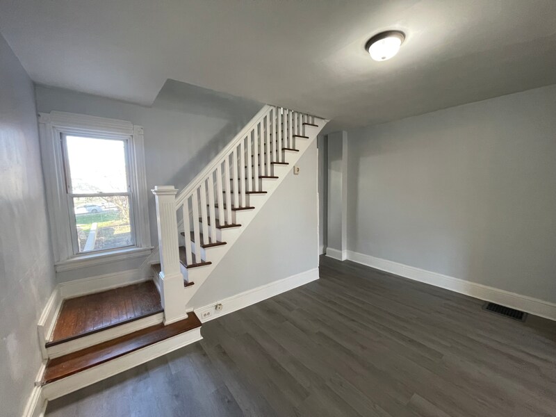 Building Photo - 417 N Rodney St