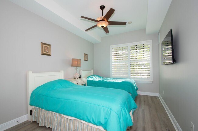 Building Photo - 8000 Via Sardina Way