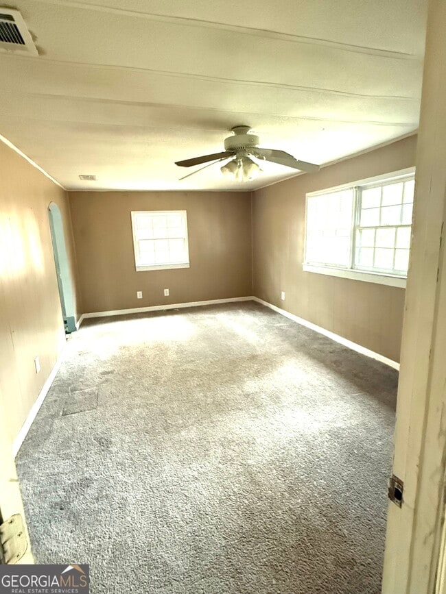 Building Photo - 115 Welcome-To-Arnco