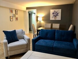 Building Photo - 8 Battery Dr