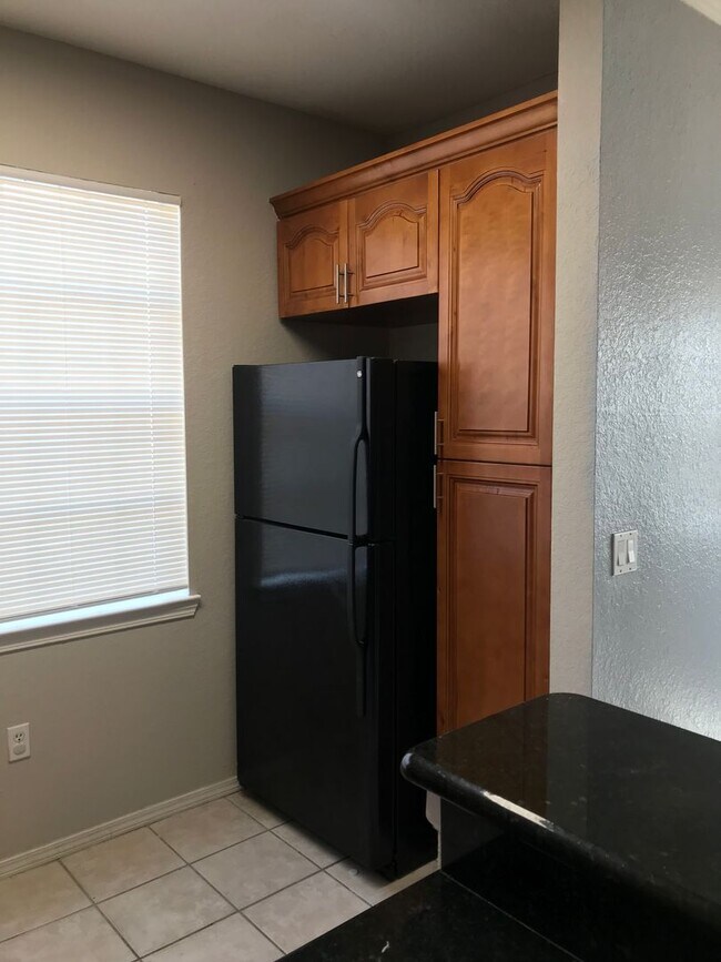 Building Photo - 2586RTJ.Madison 1110(100)