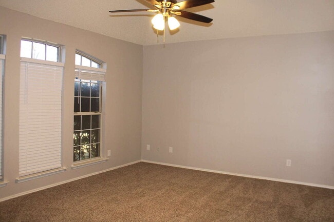 Building Photo - 1620 Tuley St