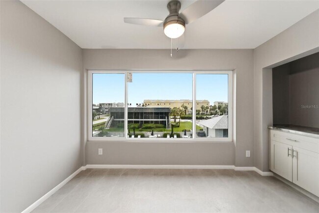 Building Photo - 845 Ladyfish Ave