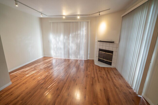 Building Photo - COMING SOON! 2-Bedroom Condo with some Uti...