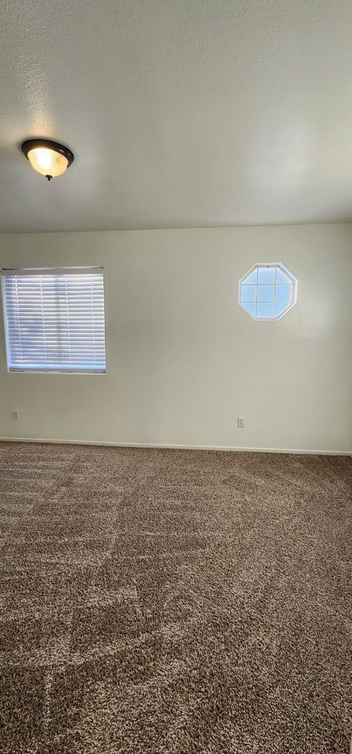 Building Photo - Beautiful 3-Bed, 2.5-Bath Home in Las Vegas