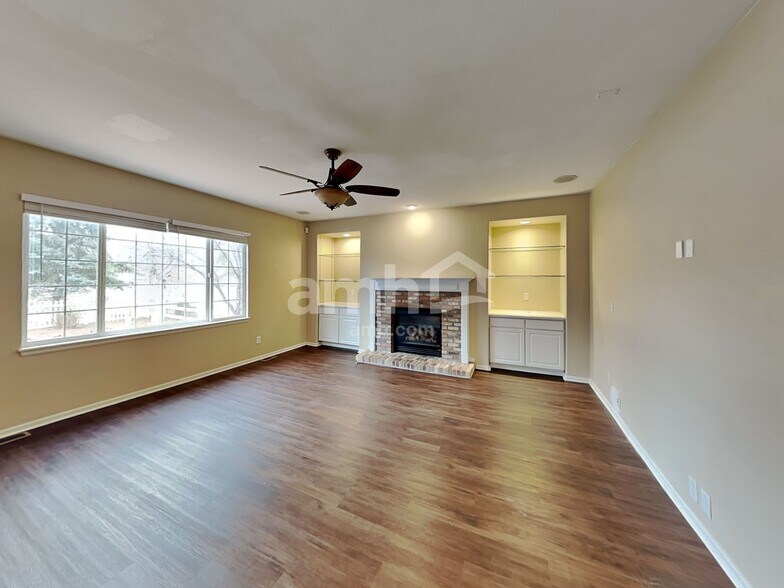 Building Photo - 23559 E Arkansas Pl