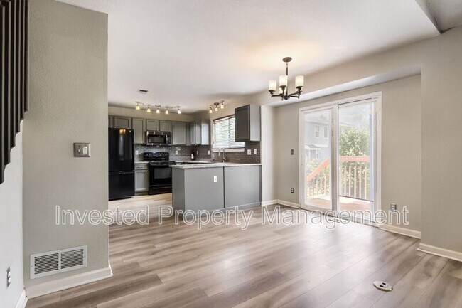Building Photo - 4849 N Foxtail Dr