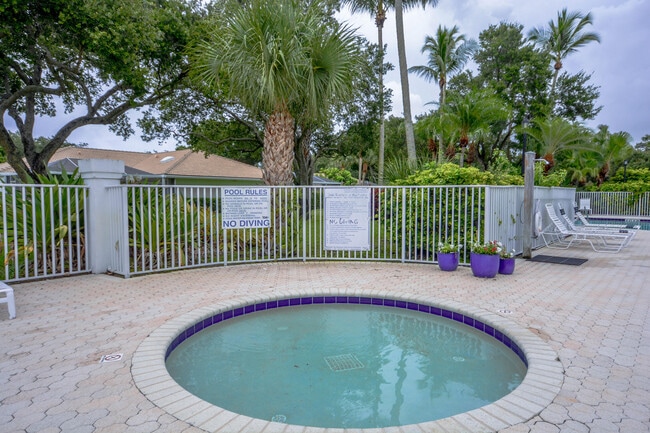 Building Photo - 504 Silverleaf Oak Ct