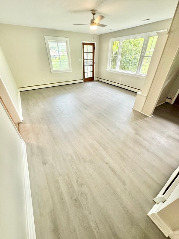 Building Photo - 483 Forest Ln
