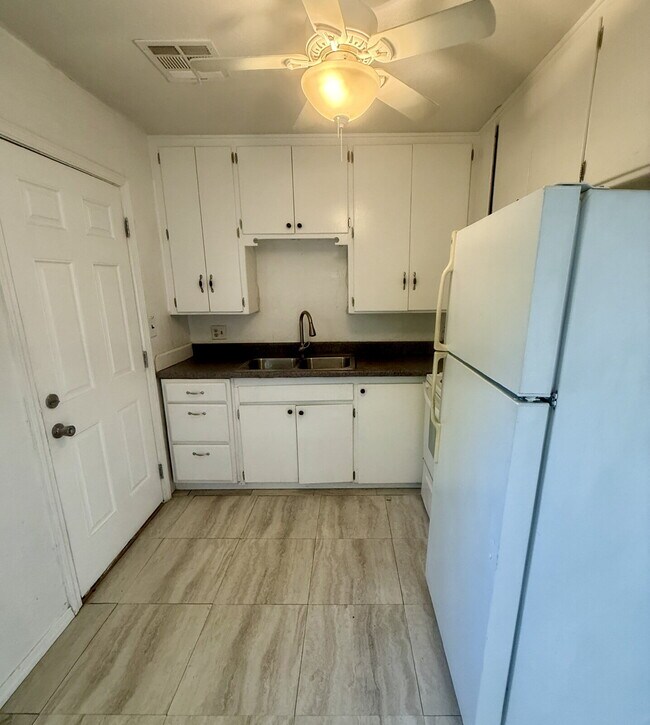 Building Photo - 2 Bed, 1 Bath Home in OKC – $950/month
