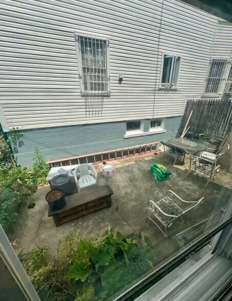 Building Photo - 390 Fairmount Ave