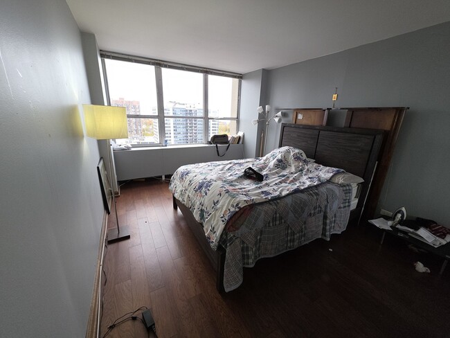 Building Photo - 655 W Irving Park Rd