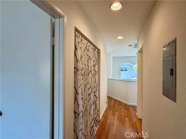 Building Photo - 17 Goldenrod