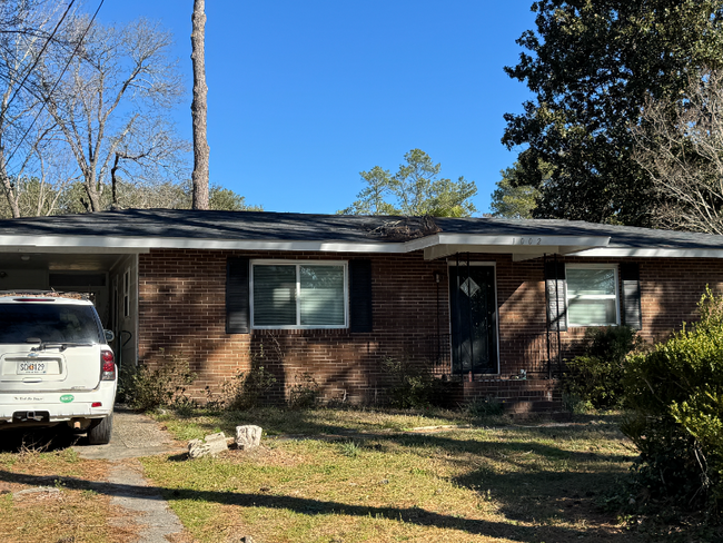 Primary Photo - 1002 Seymour Dr