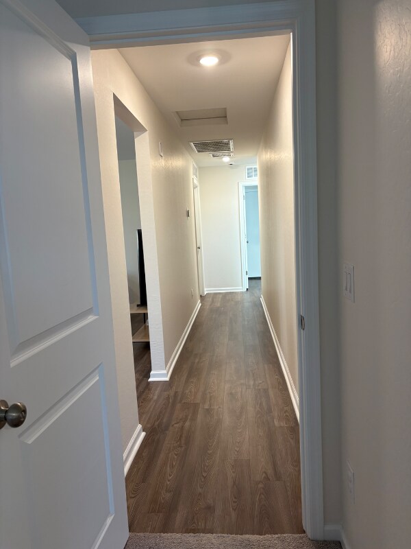 Building Photo - 1118 E Brookwood Dr