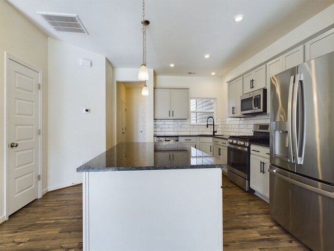 Building Photo - 6127 Buntline Ln