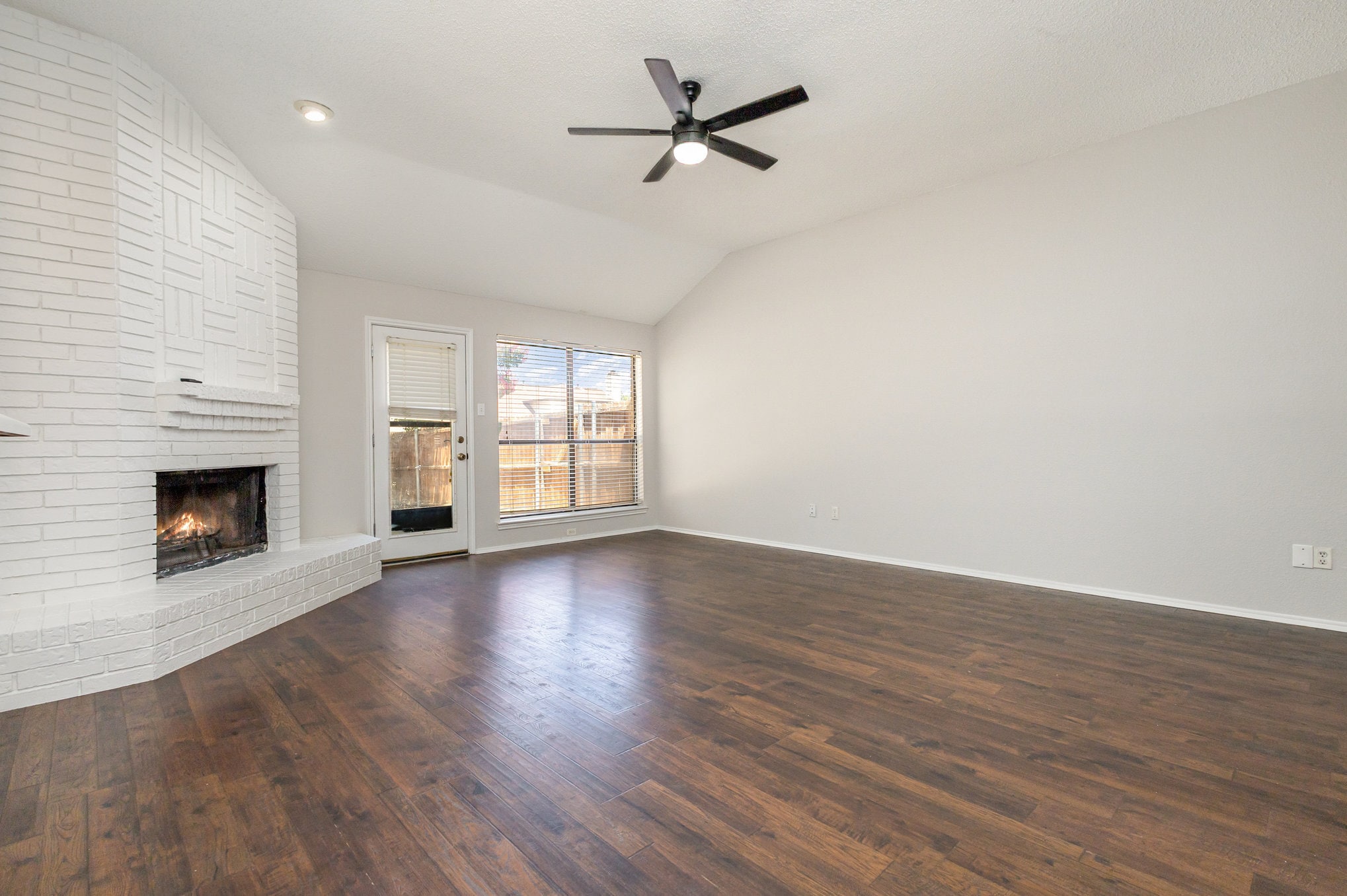 Building Photo - 1537 Winter Park Ln