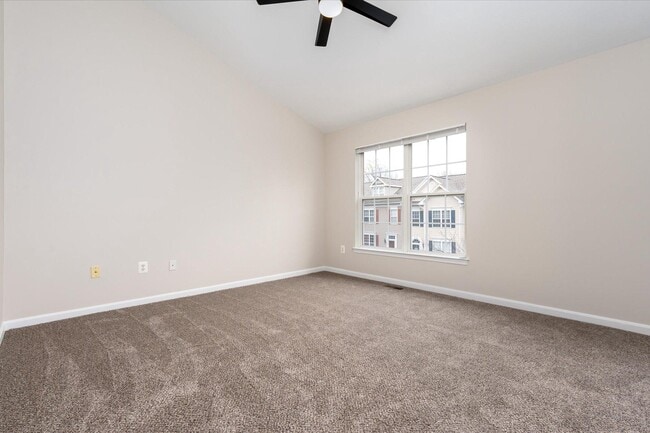 Building Photo - 77 Harbour Heights Dr